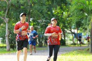 BIB: 0023, 0295
                            <button type="button" onclick="openModal(5129867)" class="btn btn-primary btn-sm float-right btn-popup" data-toggle="modal" data-target=".modal-high-quality">
                        <i class="fas fa-shopping-cart"></i> Add to Cart
                    </button>
                                            <button type="button" onclick="isThisMe(5129867, true)" class="btn btn-success btn-sm float-right btn-popup btn-isme hidden" data-toggle="tooltip" data-placement="bottom" title="นี่คือรูปของคุณใช่ไหม คลิกที่นี่เพื่อเอาเข้าอัลบั้ม">
                        <i class="fas fa-plus"></i> Add to album
                    </button>
                    <button type="button" onclick="isThisMe(5129867, false)" class="btn btn-warning btn-sm float-right btn-popup btn-isnotme hidden">
                        <i class="fas fa-ban"></i> Remove from album
                    </button>
